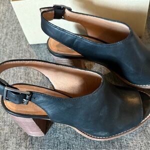 Madewell Black Leather Slingback Heels